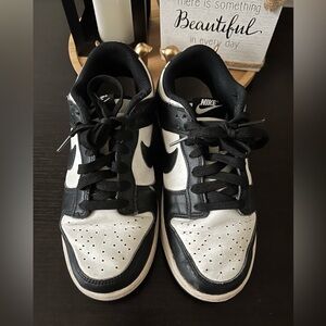 Nike Classic Black and White Low-Tops